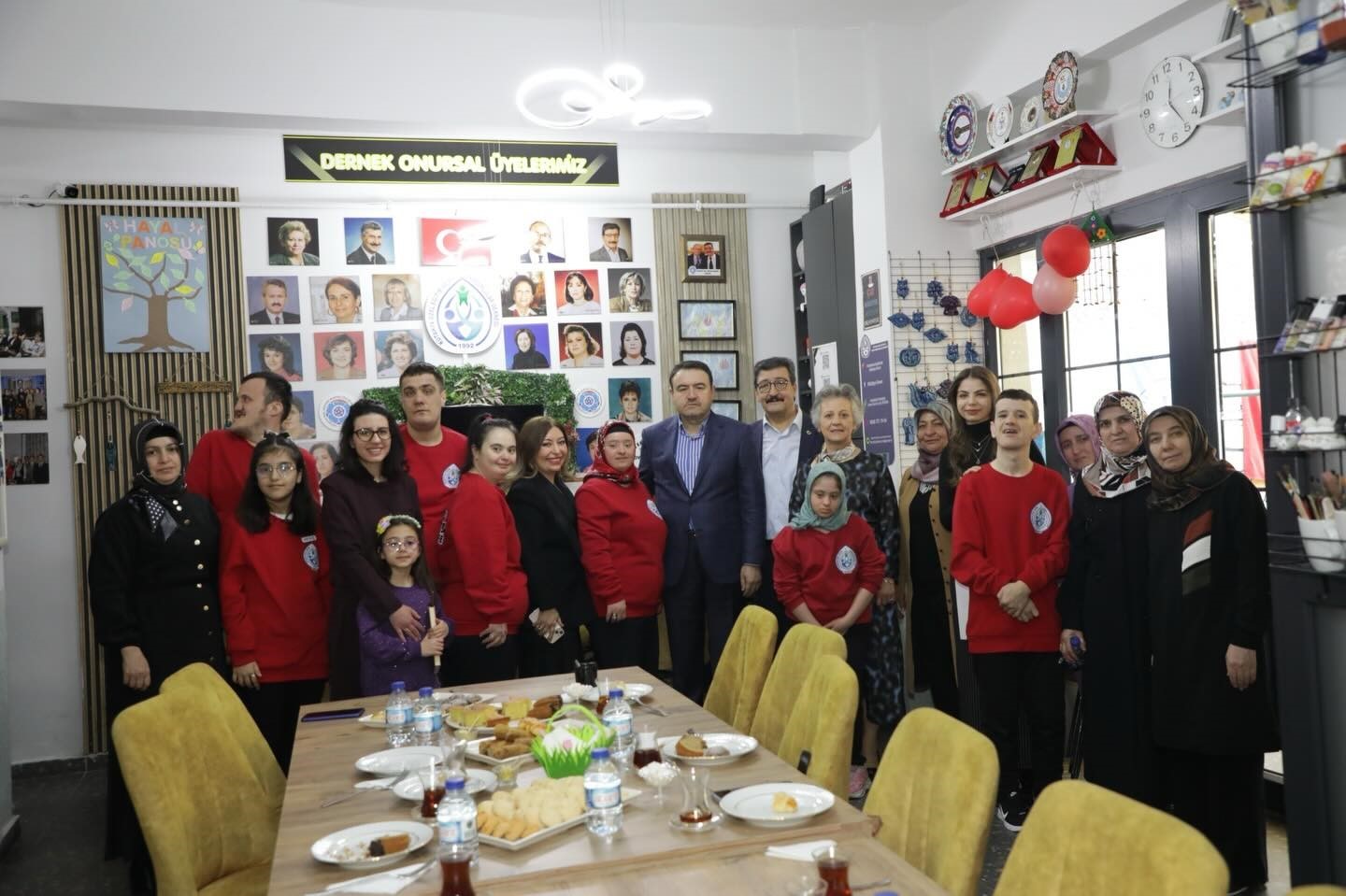 Kütahya’da "Farklı değil, birlikte" projesi hayata geçirildi
