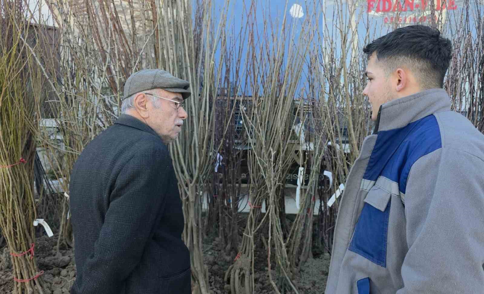 Kütahya’da fidan satışlarına ilgi
