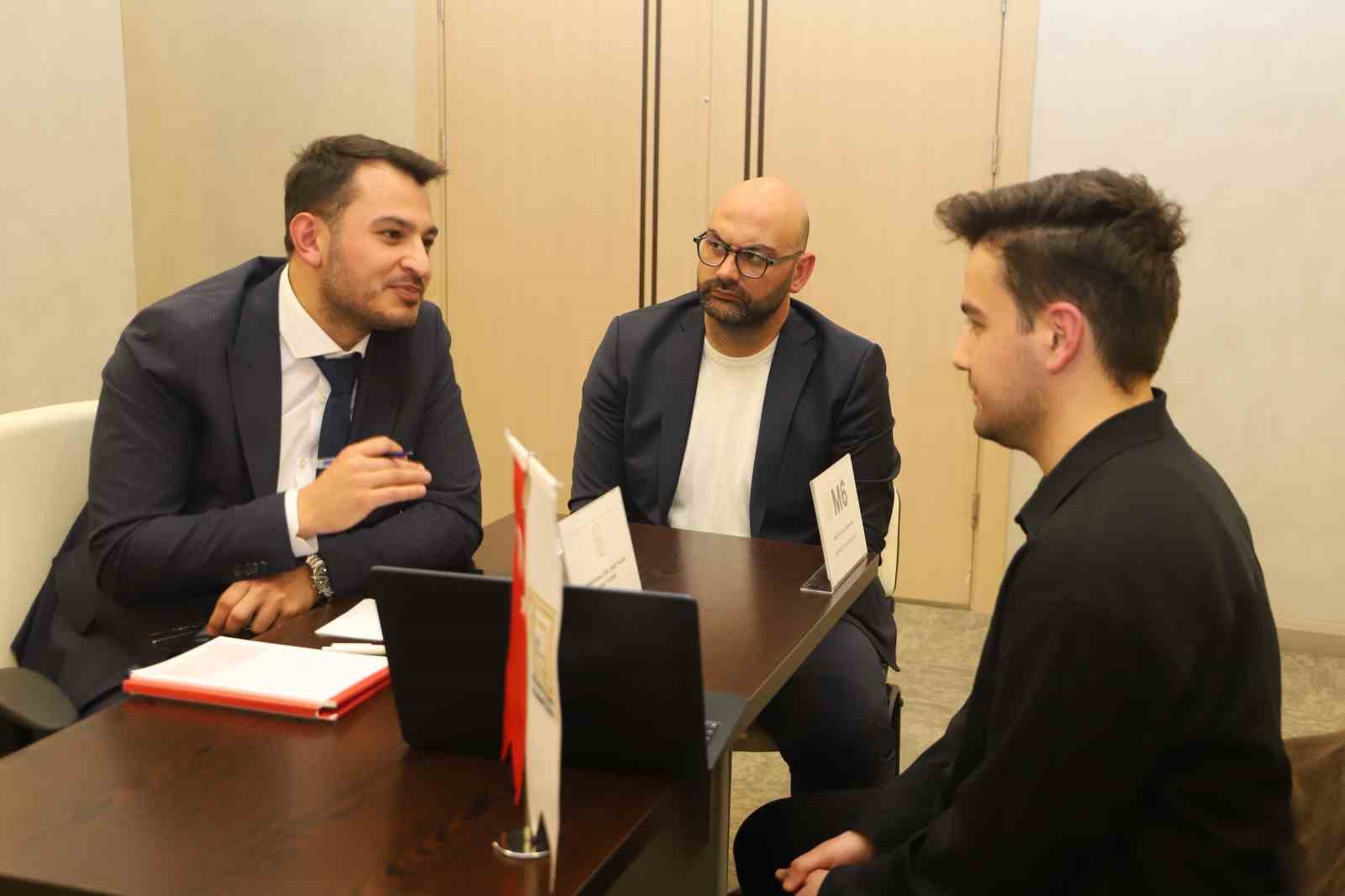 Kütahya’da "Geleceğin İş İnsanları" programı
