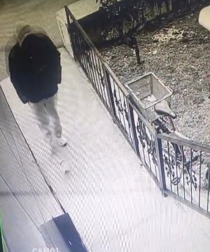 Kütahya’da gündüz vakti bisiklet hırsızlığı kamerada
