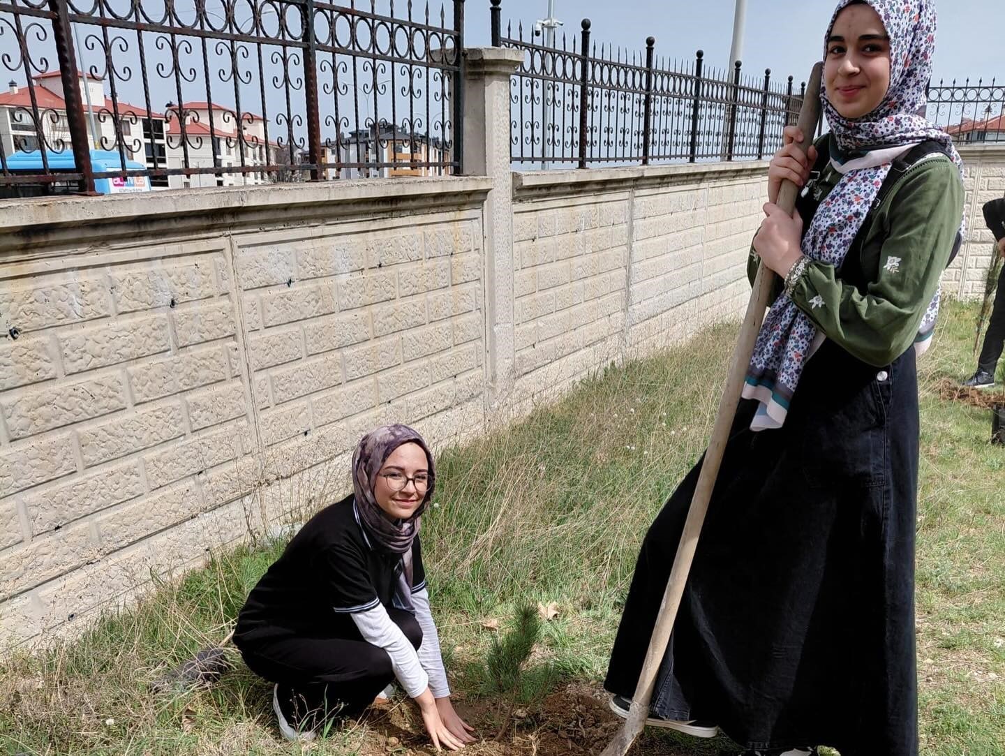 Kütahya’da öğrencilerden doğaya anlamlı katkı
