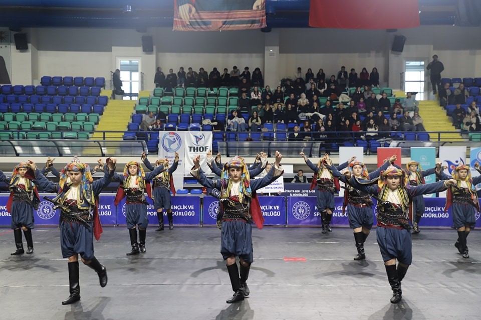 Kütahya’da ’Okullar Arası Halk Oyunları İl Birinciliği’ tamamlandı
