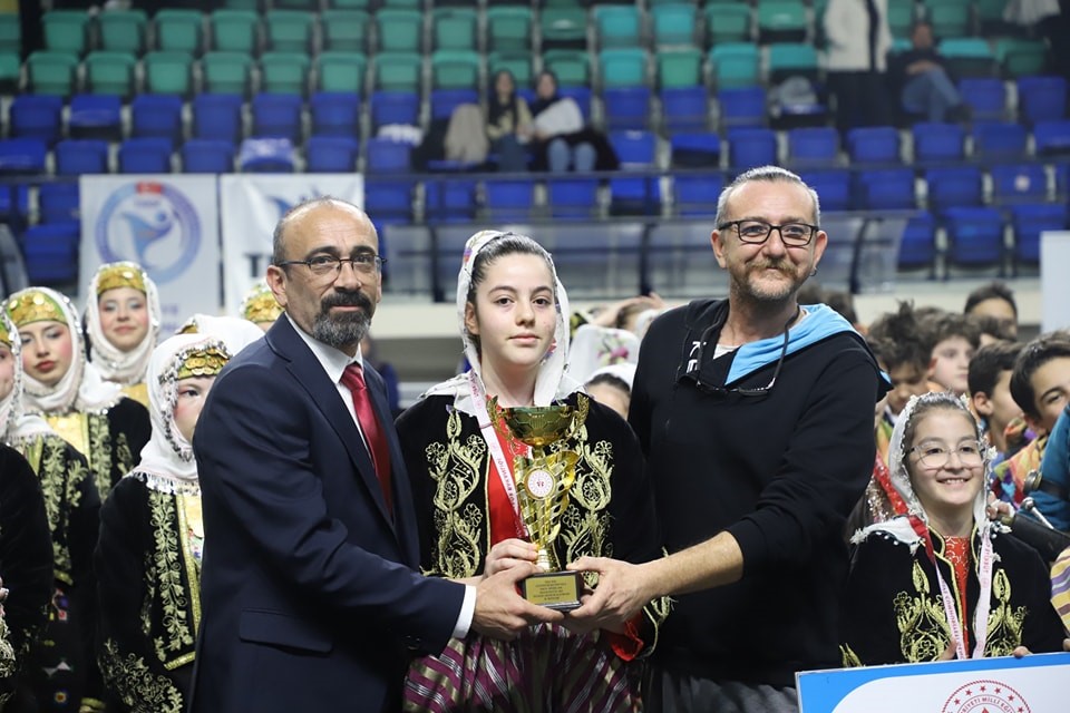 Kütahya’da ’Okullar Arası Halk Oyunları İl Birinciliği’ tamamlandı
