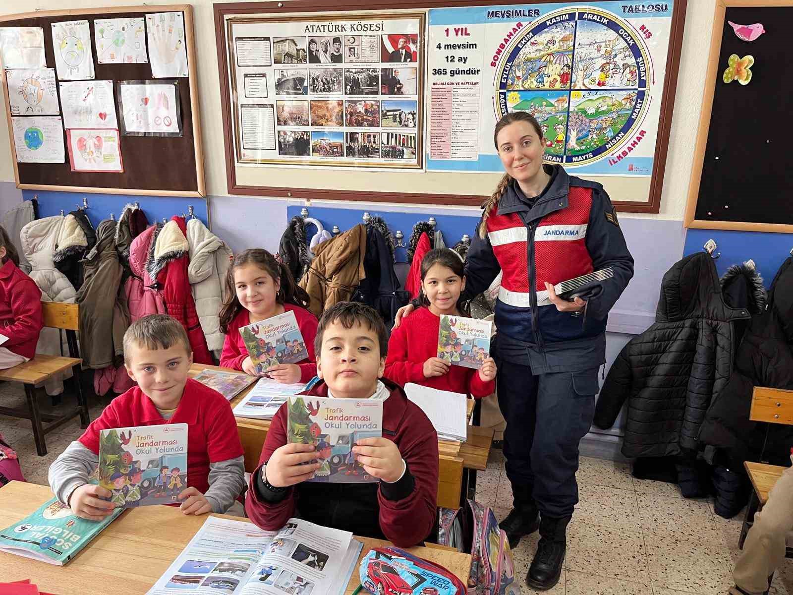Kütahya’da okullar ve çevresinde güvenlik tedbirleri artırıldı
