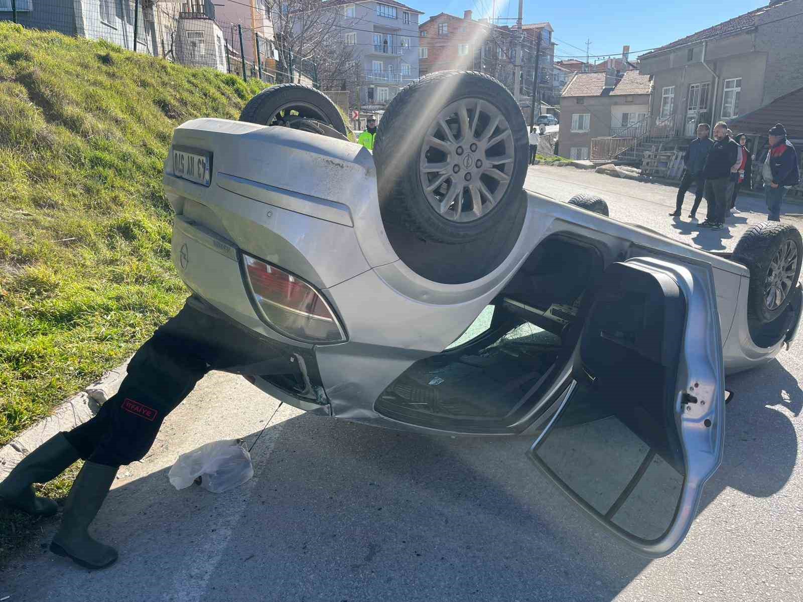 Kütahya’da otomobil takla attı: 1 yaralı
