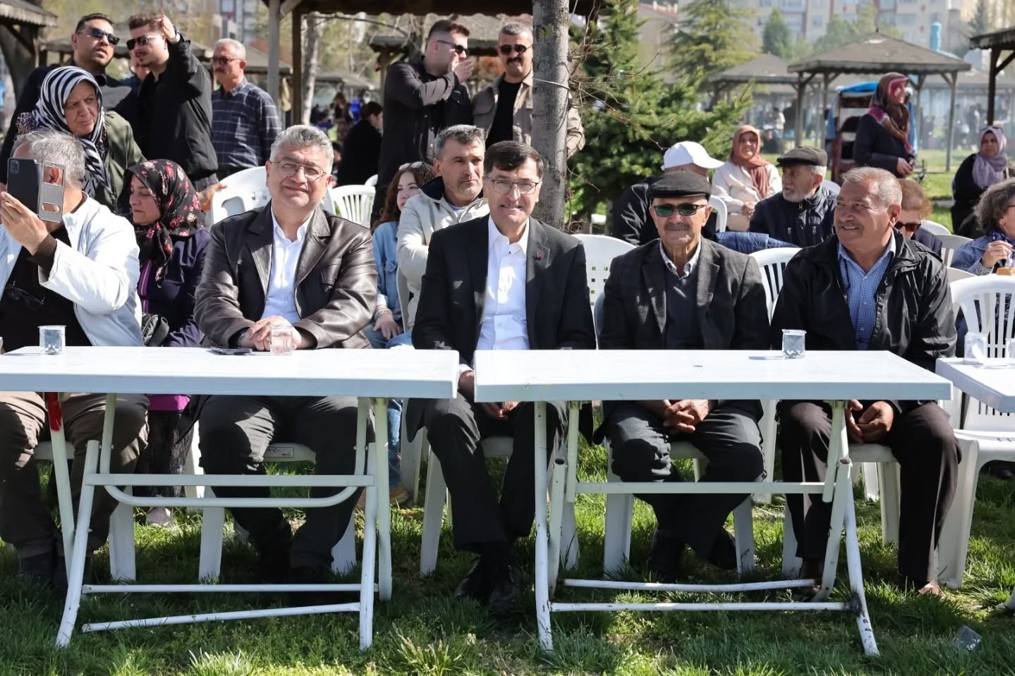 Kütahya’da Romanlar Günü coşkusu Kent Park’ta yaşandı
