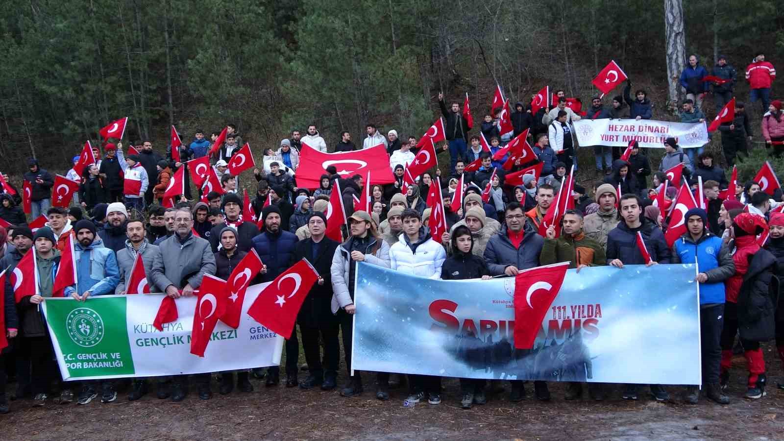 Kütahya’da Sarıkamış şehitleri dualar ve yürüyüşle anıldı
Kütahya’da Sarıkamış şehitleri dualar ve yürüyüşle anıldı