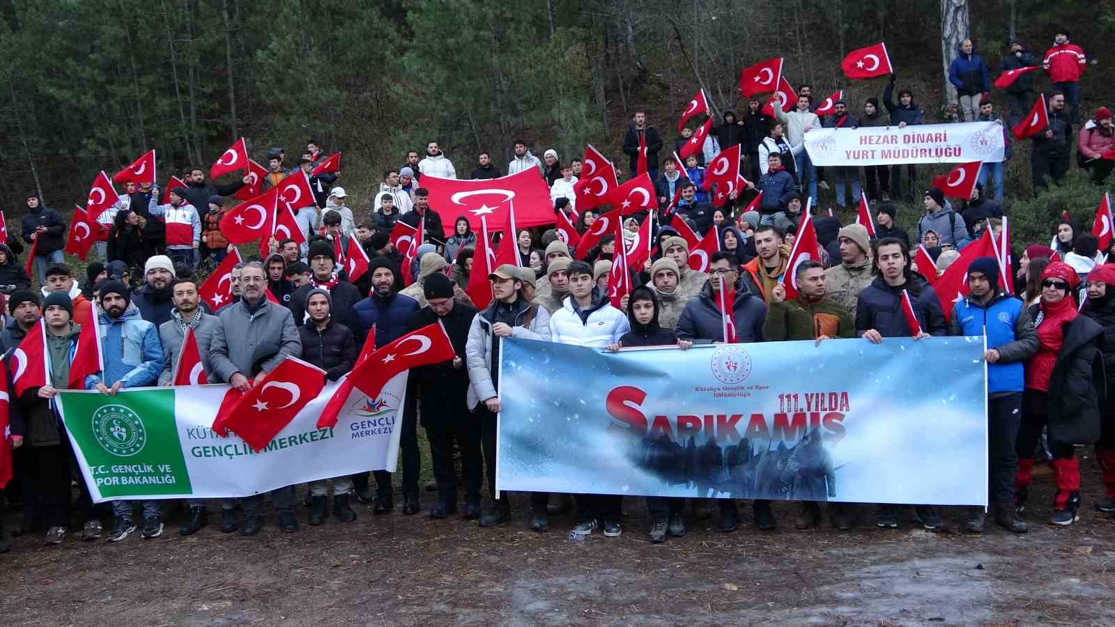 Kütahya’da Sarıkamış şehitleri dualar ve yürüyüşle anıldı
Kütahya’da Sarıkamış şehitleri dualar ve yürüyüşle anıldı