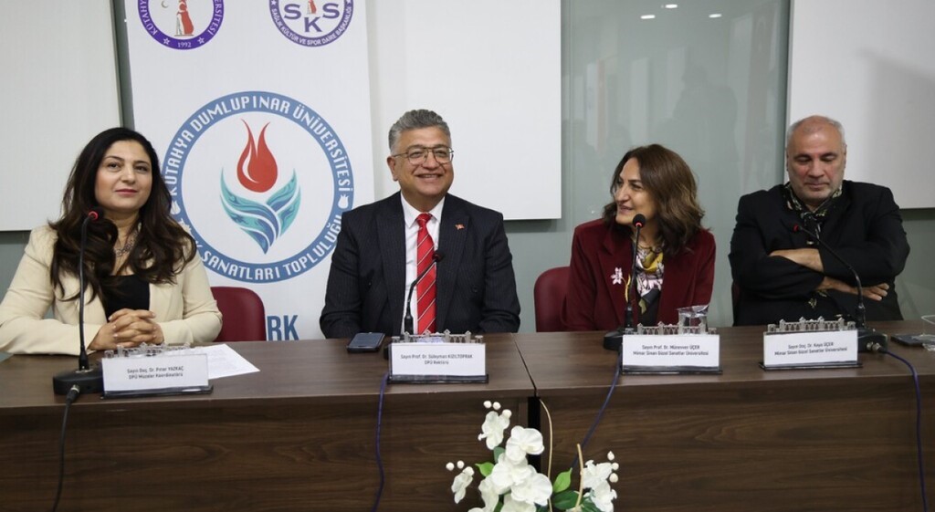 Kütahya’da "Tezhip ve Kalem İşi Sanatı" konferansı
