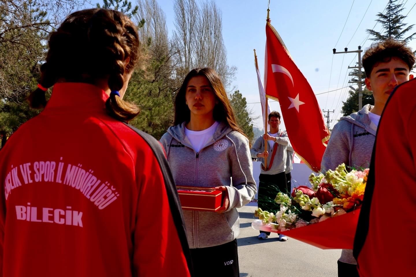 Kutsal emanetler Bilecik’ten geçti
Kutsal emanetler Bilecik’ten geçti