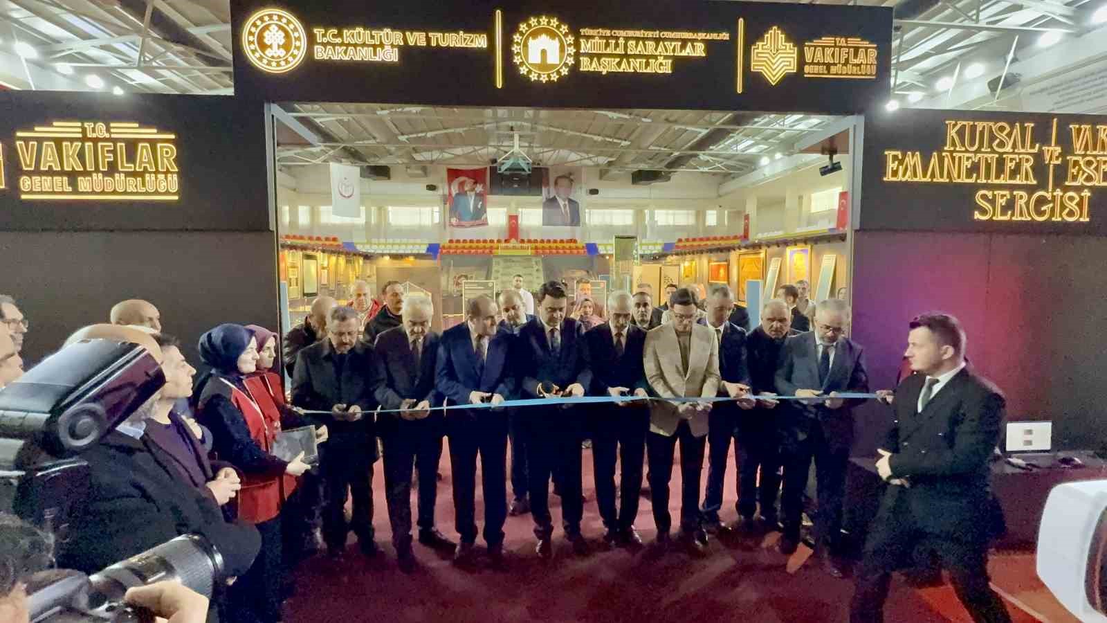 Kutsal emanetler Tokat’ta yoğun ilgi gördü
