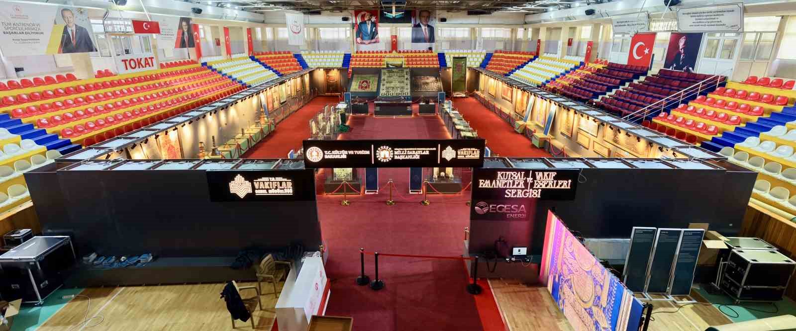 Kutsal emanetler Tokat’ta yoğun ilgi gördü
