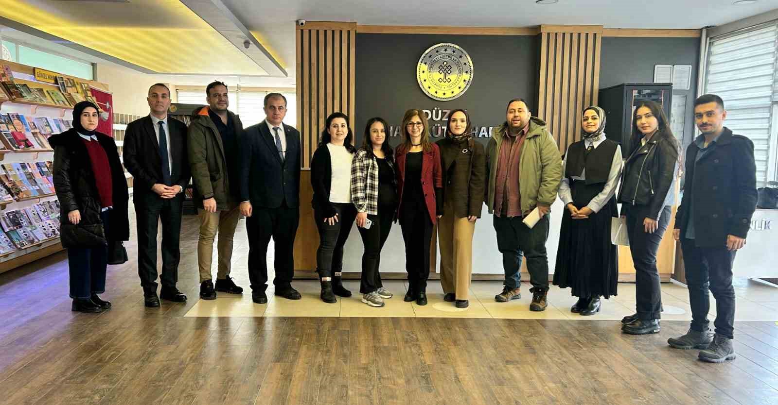 Kütüphanelerin sorunları görüşüldü
