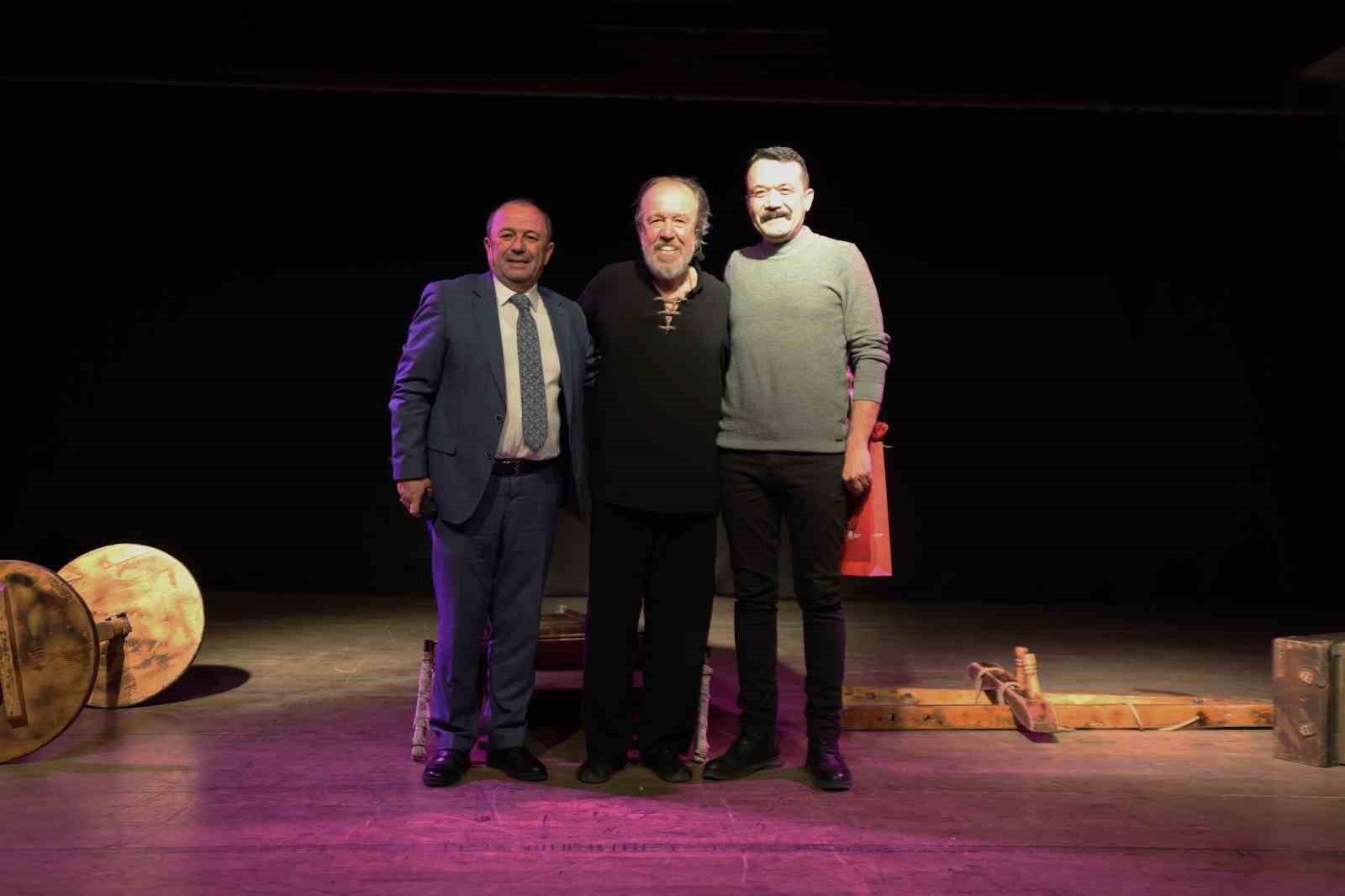 Kuvayi Milliye’nin destansı ruhu Yunusemre’de sahneye taşındı
