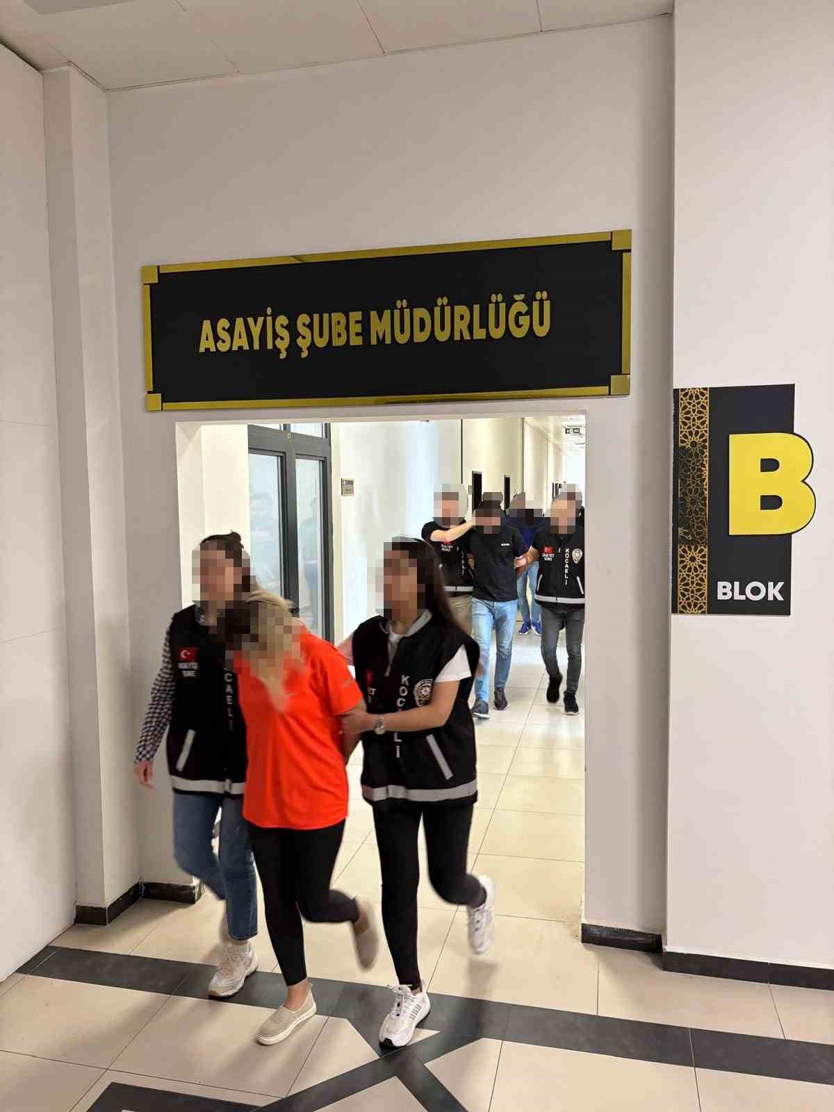 Kuzen cinayetinin intikamı için akıl almaz sahte sevgili tuzağı
Kuzen cinayetinin intikamı için akıl almaz sahte sevgili tuzağı