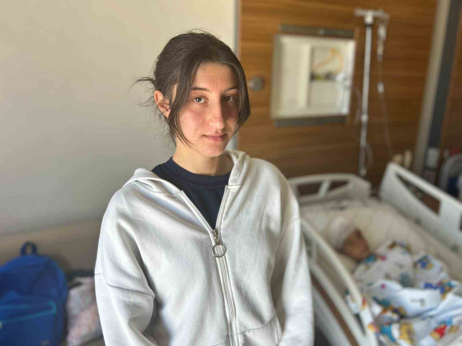 Kuzeninin öldüğünden habersiz iyileşeceği günü bekliyor
