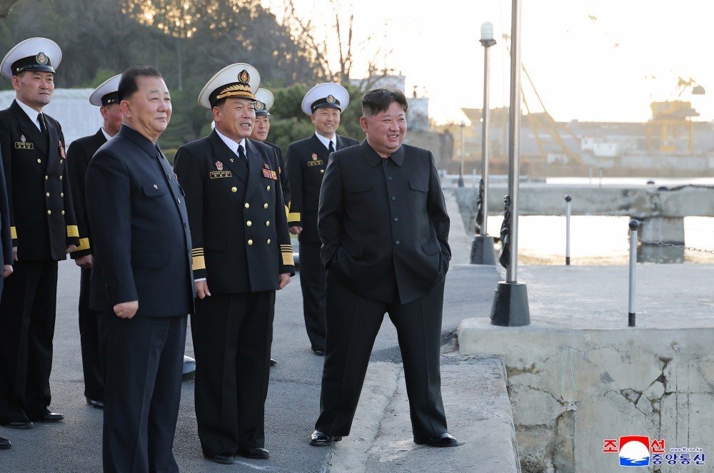 Kuzey Kore, Choe Hyon savaş gemisinden yeni füze denemeleri gerçekleştirdi
