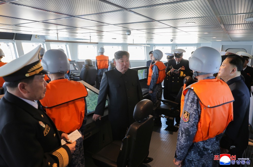 Kuzey Kore, Choe Hyon savaş gemisinden yeni füze denemeleri gerçekleştirdi
