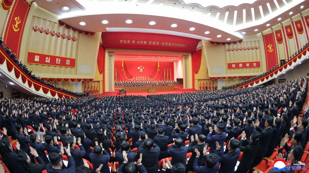 Kuzey Kore lideri Kim: "Hiçbir zorluk ilerlememizi engelleyemez"
Kuzey Kore lideri Kim: "Hiçbir zorluk ilerlememizi engelleyemez"