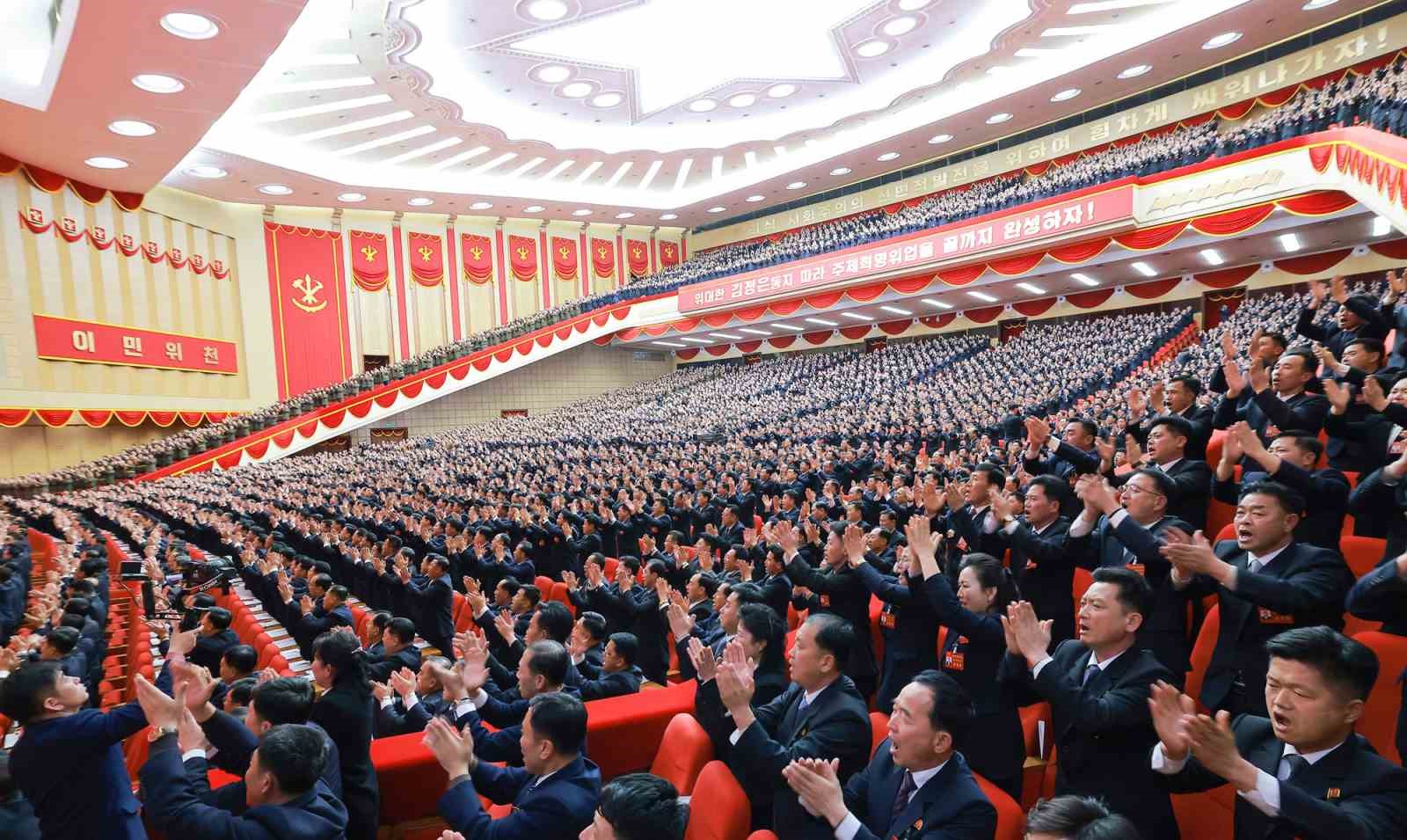 Kuzey Kore lideri Kim, yeniden Kore İşçi Partisi Genel Sekreteri seçildi
