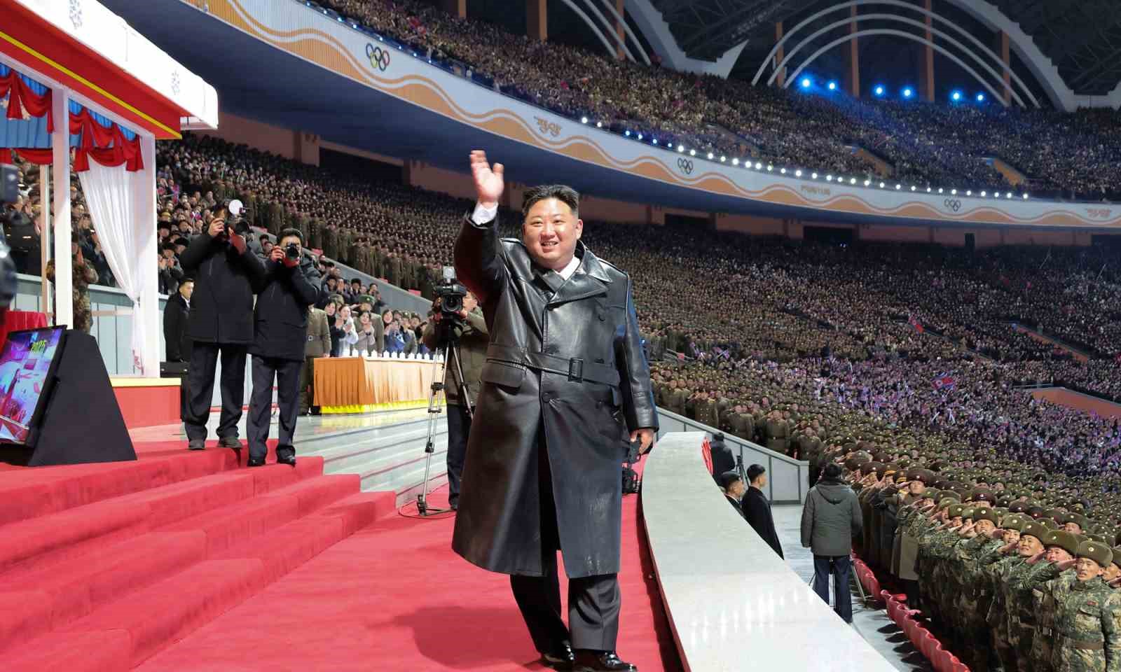 Kuzey Kore yeni yıla görkemli bir kutlama etkinliği ile girdi
