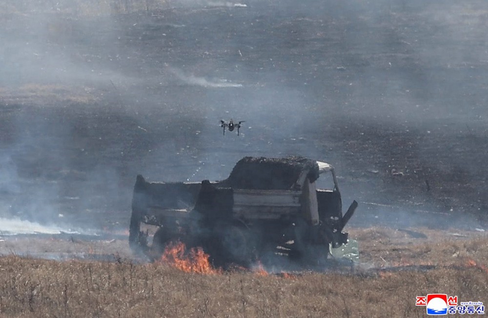 Kuzey Kore’de tank birliklerinin katılımıyla taktik saldırı tatbikatı
