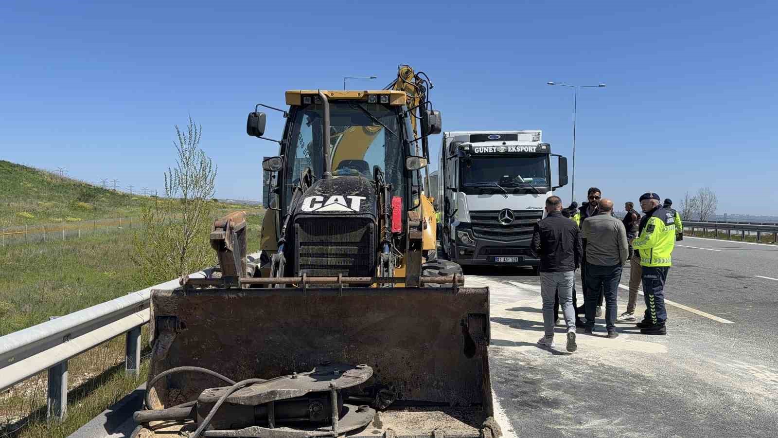 Kuzey Marmara Otoyolu’nda zincirleme kaza: 1 yaralı
