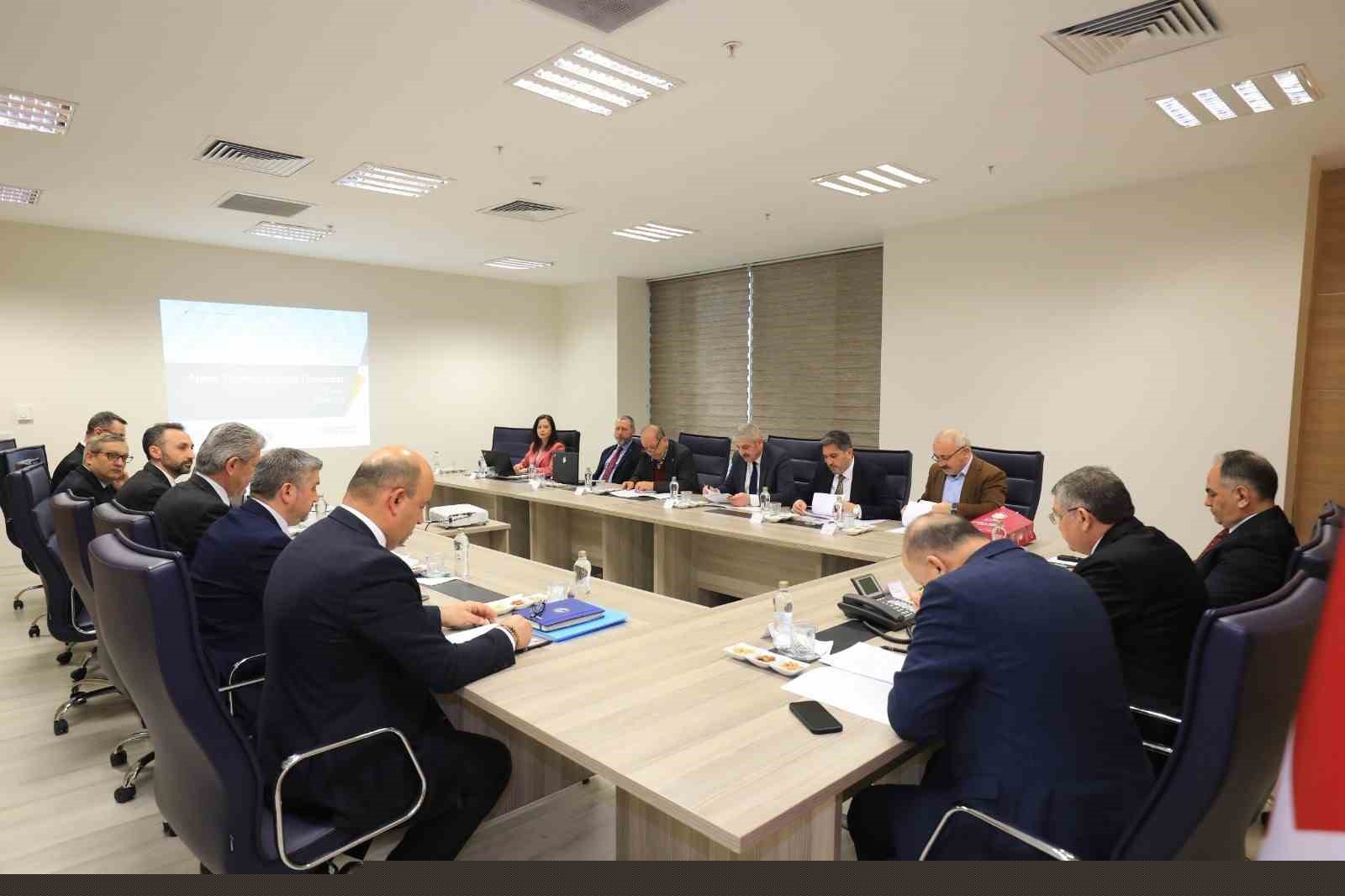KUZKA Yönetim Kurulunda bölgesel kalkınma, destek ve çalışmalar ele alındı
KUZKA Yönetim Kurulunda bölgesel kalkınma, destek ve çalışmalar ele alındı