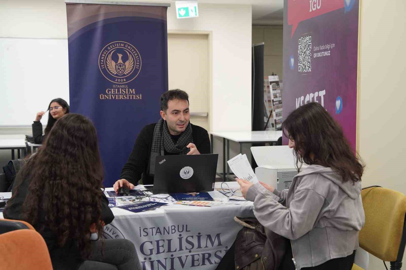 Lise Kış Akademisi’nde 500’ün üzerinde öğrenci kampüste buluştu
