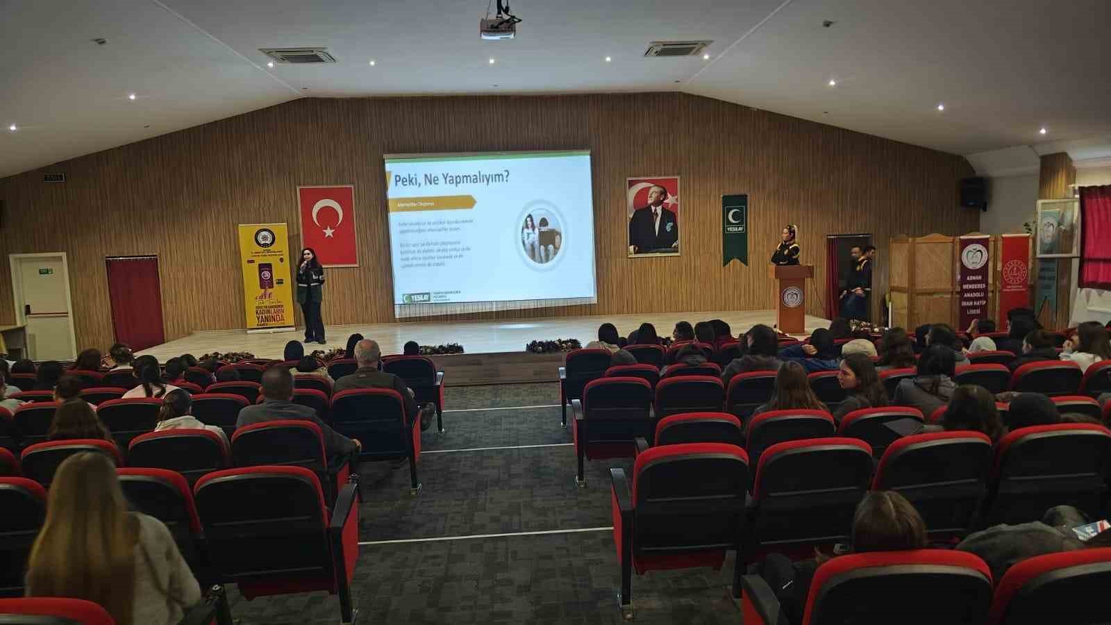 Lise öğrencilerine KADES uygulaması tanıtıldı
