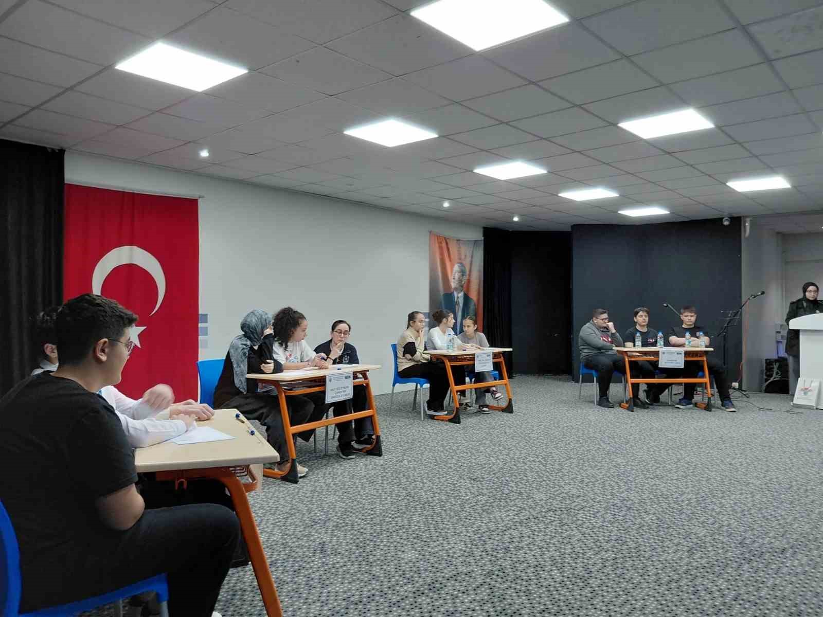 Liseler Arası 4. Milli kültür Bilgi Yarışması gerçekleştirildi
