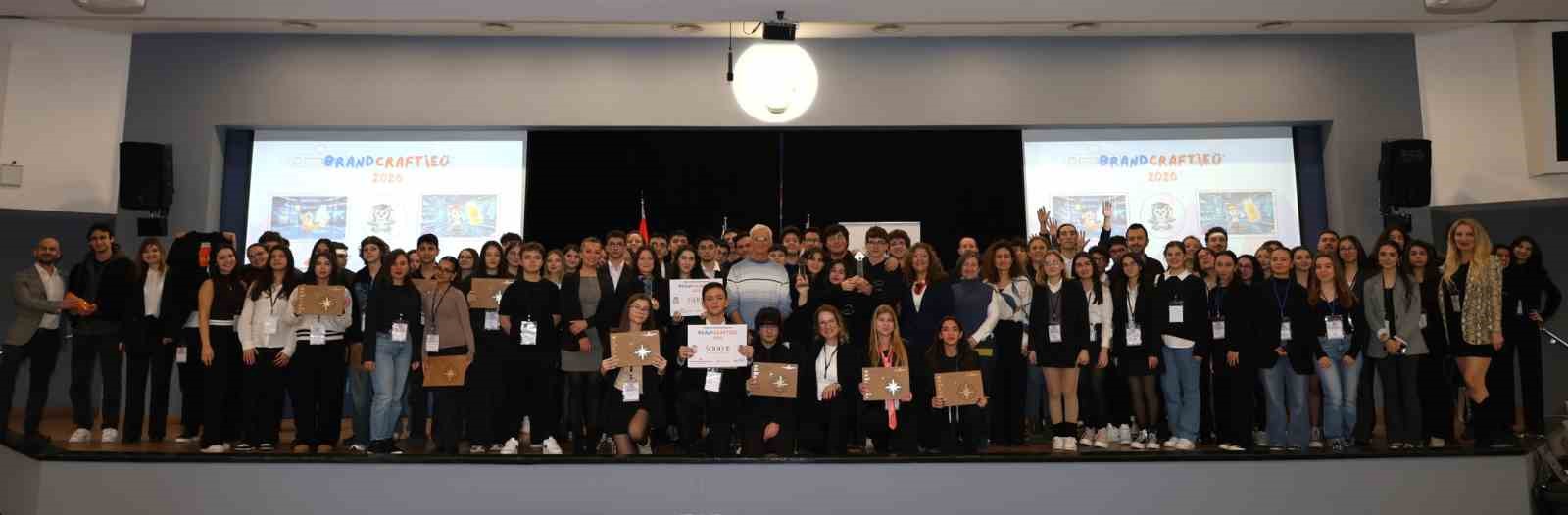 Liseli gençler, en iyi kampanyayı tasarlamak için yarıştı
Liseli gençler, en iyi kampanyayı tasarlamak için yarıştı