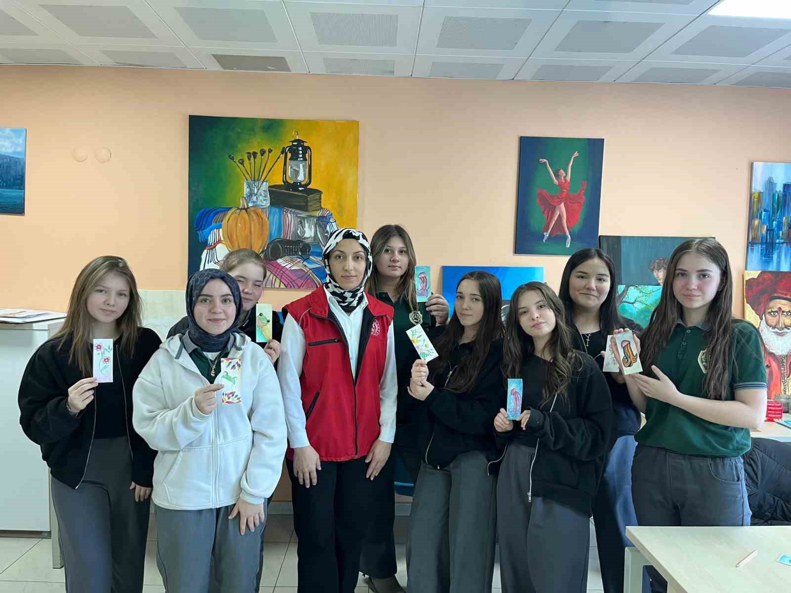 Liseli gençler sanat dolu gün yaşadı
