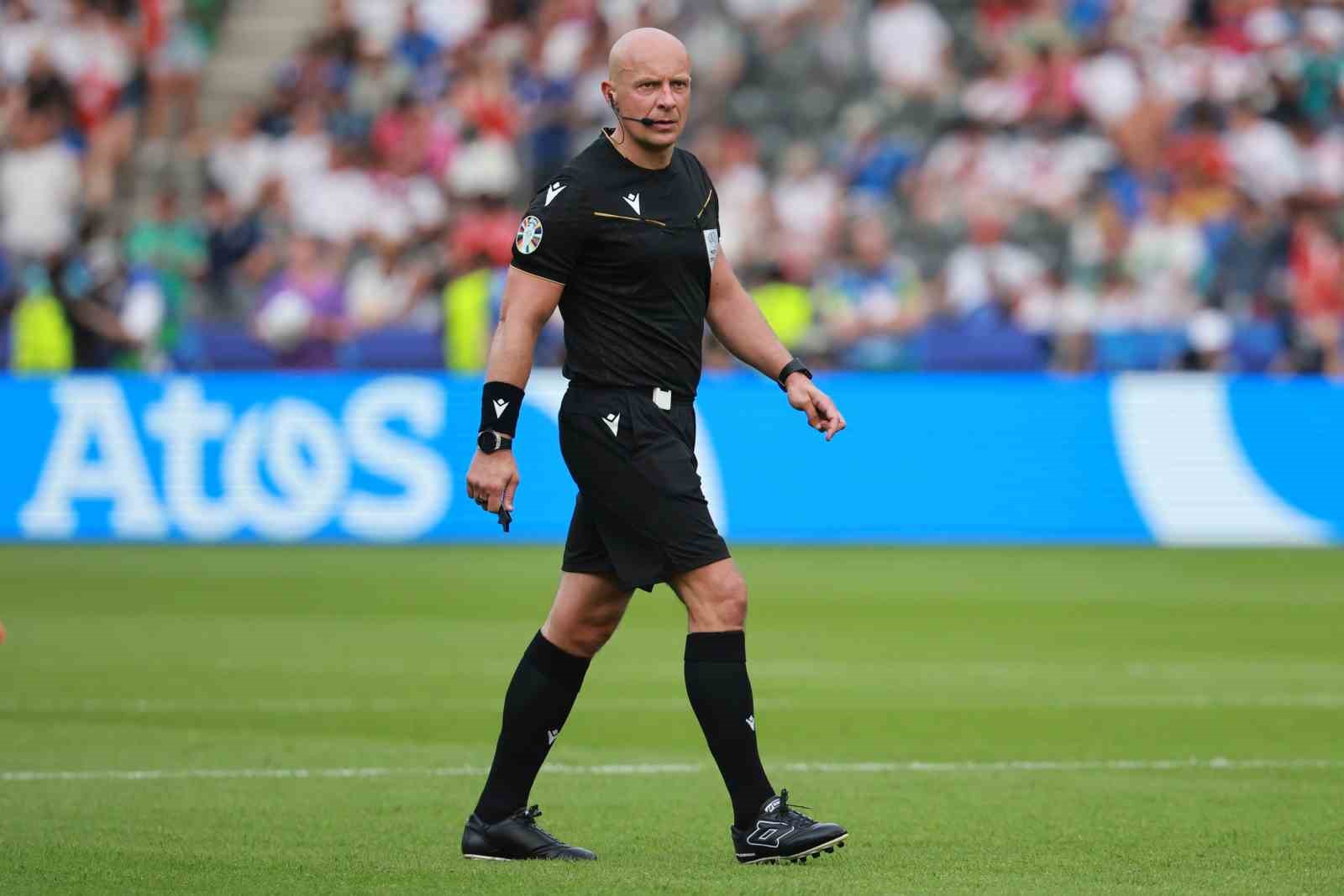 Liverpool - Galatasaray maçını Szymon Marciniak yönetecek
