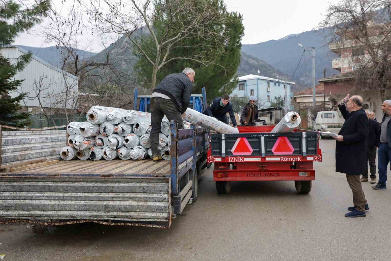 Lodostan zarar gören seralara Büyükşehir desteği
