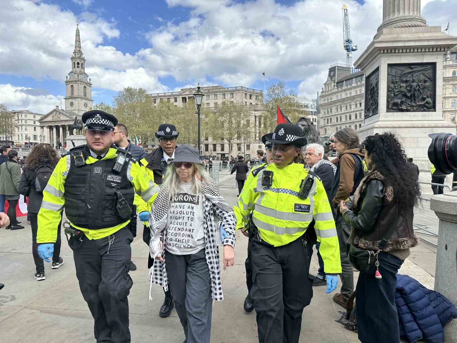 Londra polisinden Filistin’e destek gösterisine müdahale: 212 gözaltı
