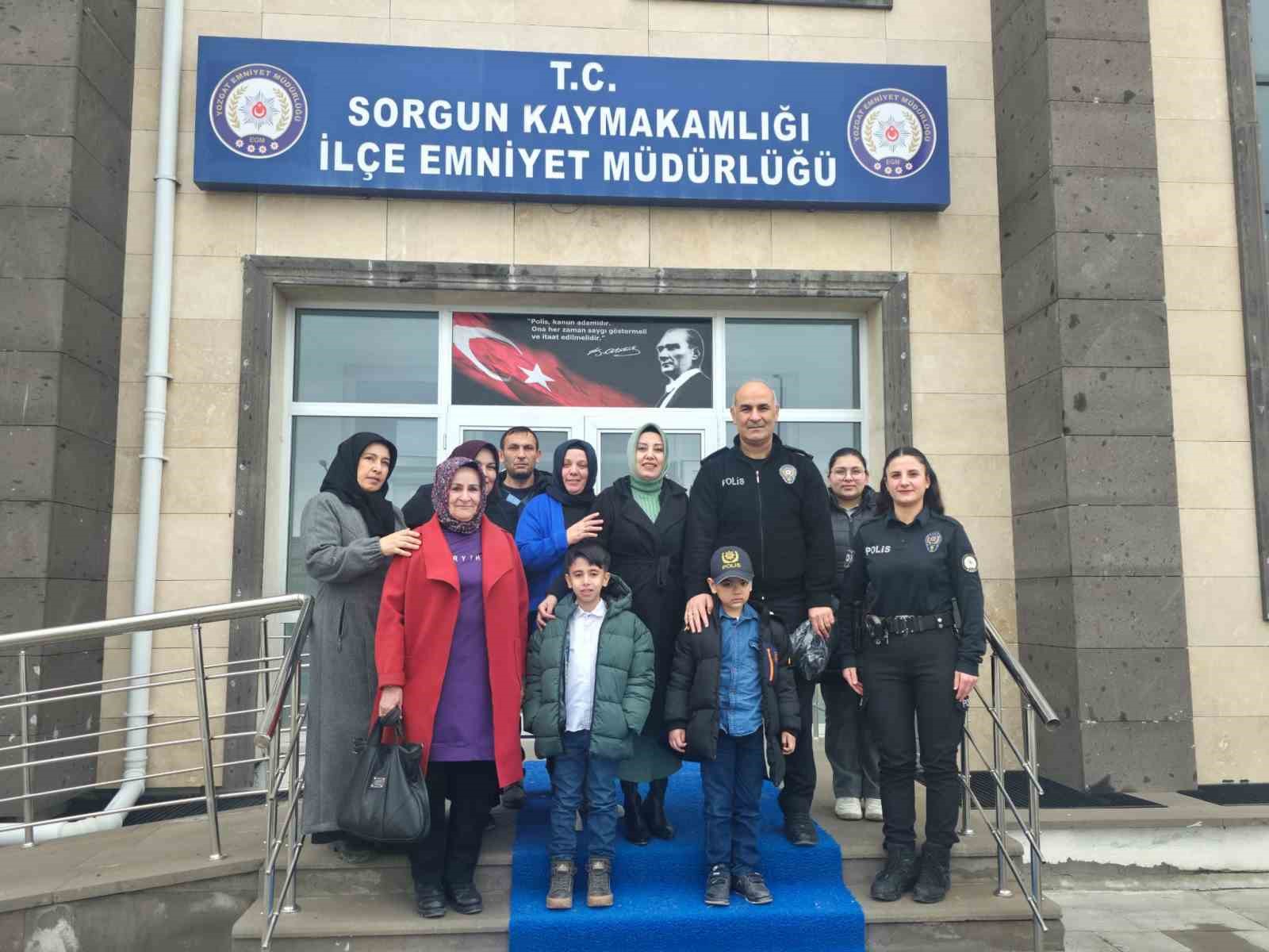 Lösemiyi yenen çocuk bir günlüğüne polis oldu
