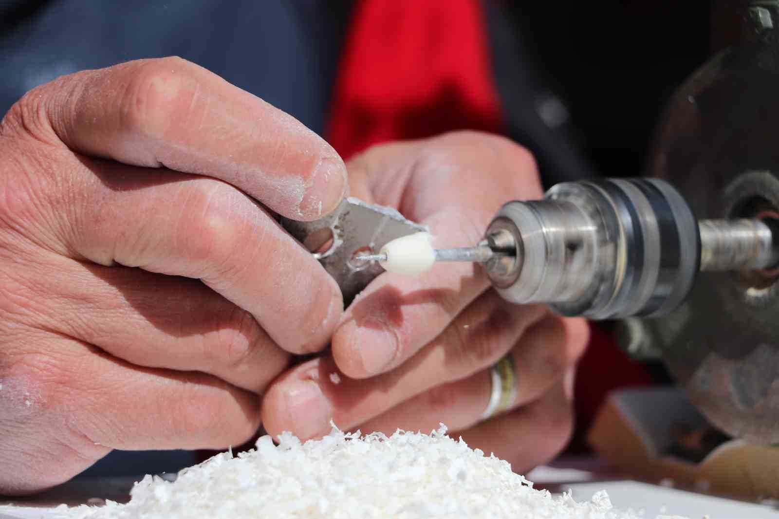 Lüle taşı ustası Mehmet Çalışkandinç bayram hareketliliğini değerlendirdi
