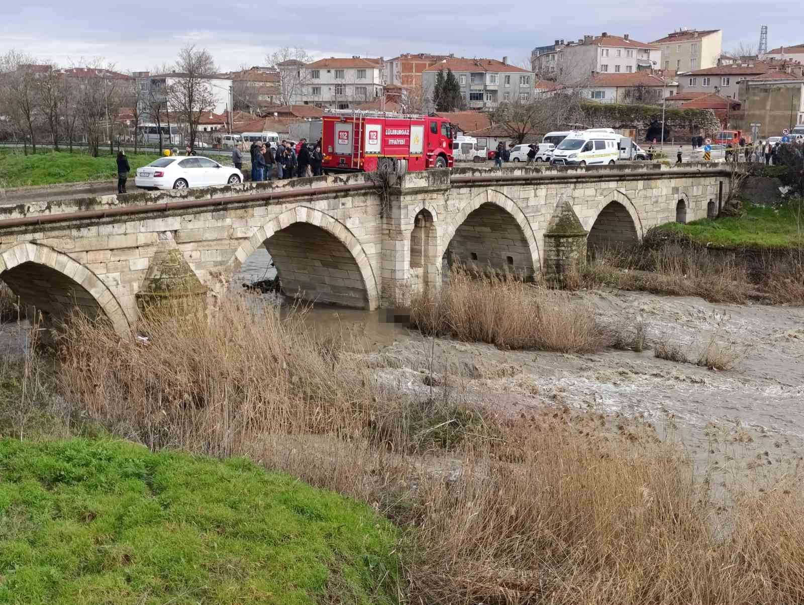 Lüleburgaz’da dere yatağında ceset bulundu
