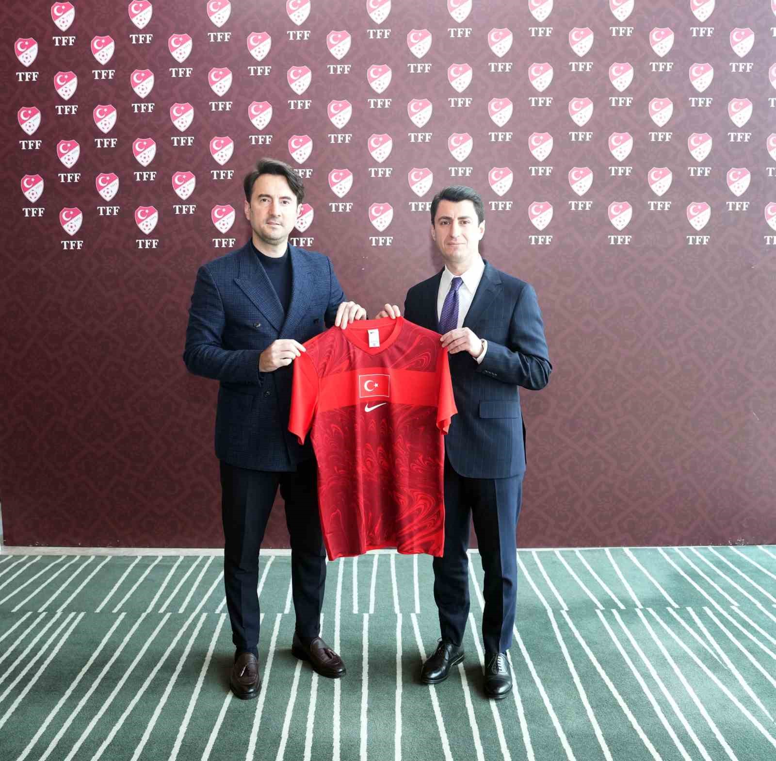 Macit, Yerkel ve Bayraktar, TFF Meral-Celal Aras Spor Lisesi’nde inceleme yaptı
