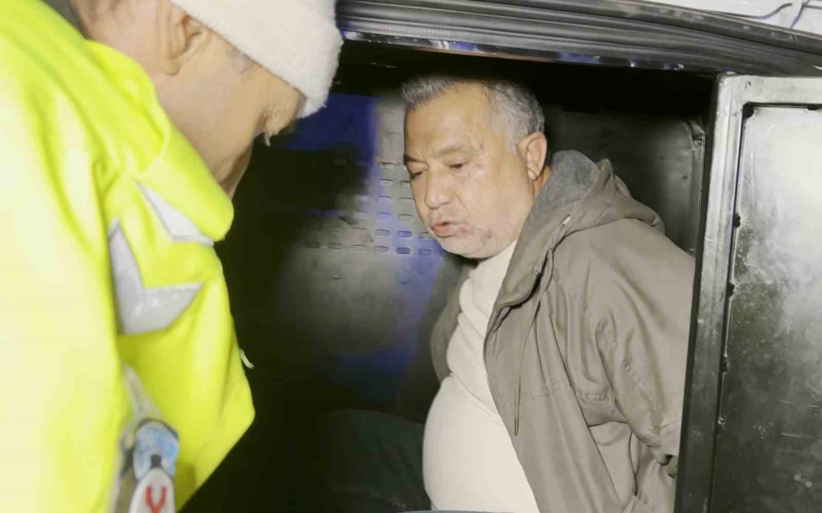 Maddi hasarlı kaza sonrası 2 kişiyi öldürdü, "Pişman değilim, onur duyuyorum" dedi
