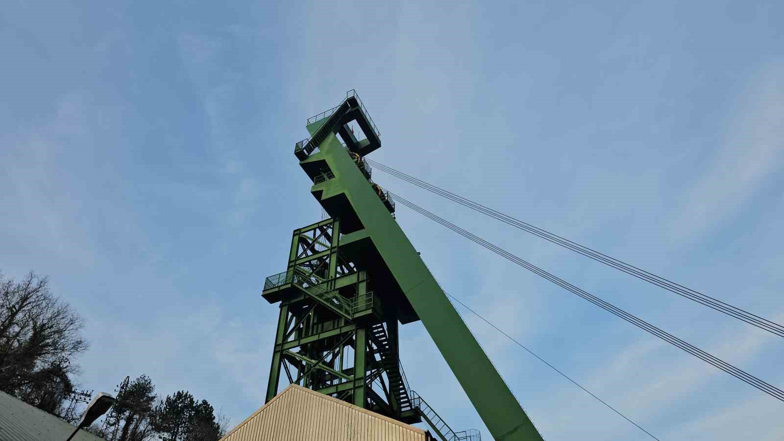 Maden faciasında hayatını kaybeden 263 madenci dualarla anıldı
