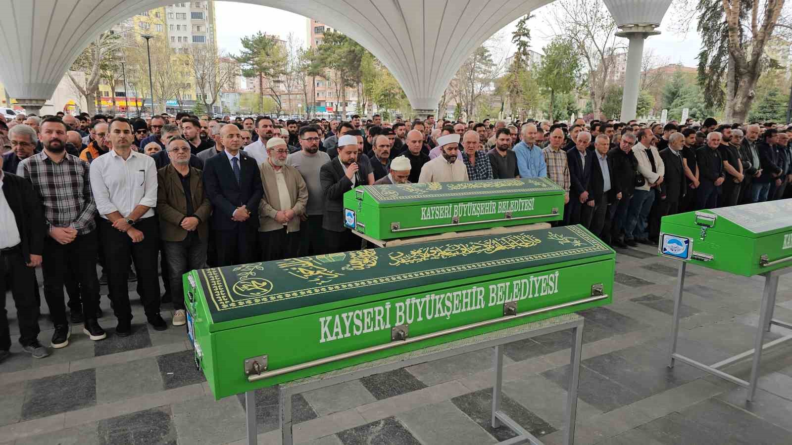 Maganda kurşunuyla ölen araştırma görevlisi toprağa verildi
