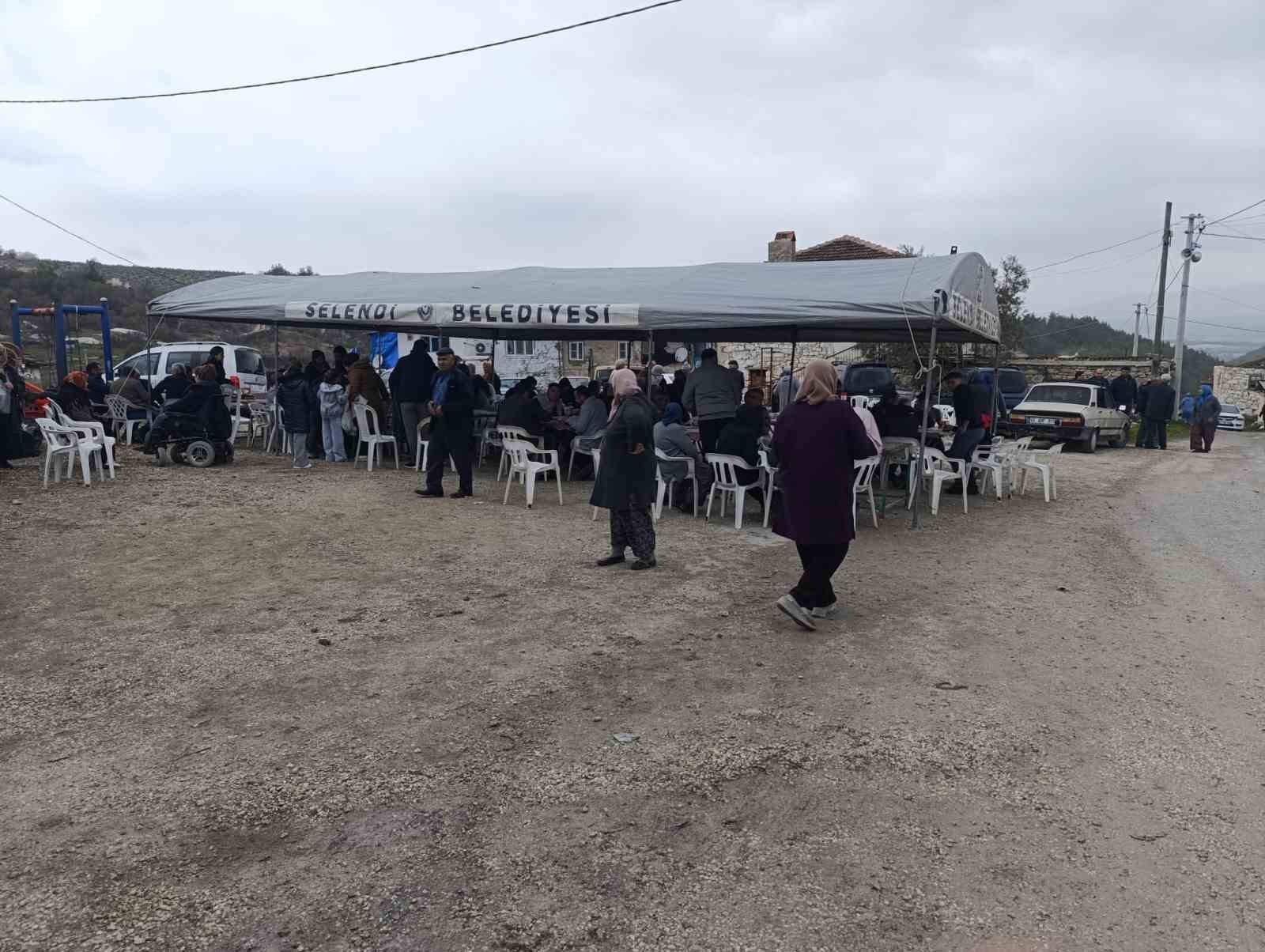 Mahalle halkı düğün ve hayır yemekleri için kapalı alan istiyor
