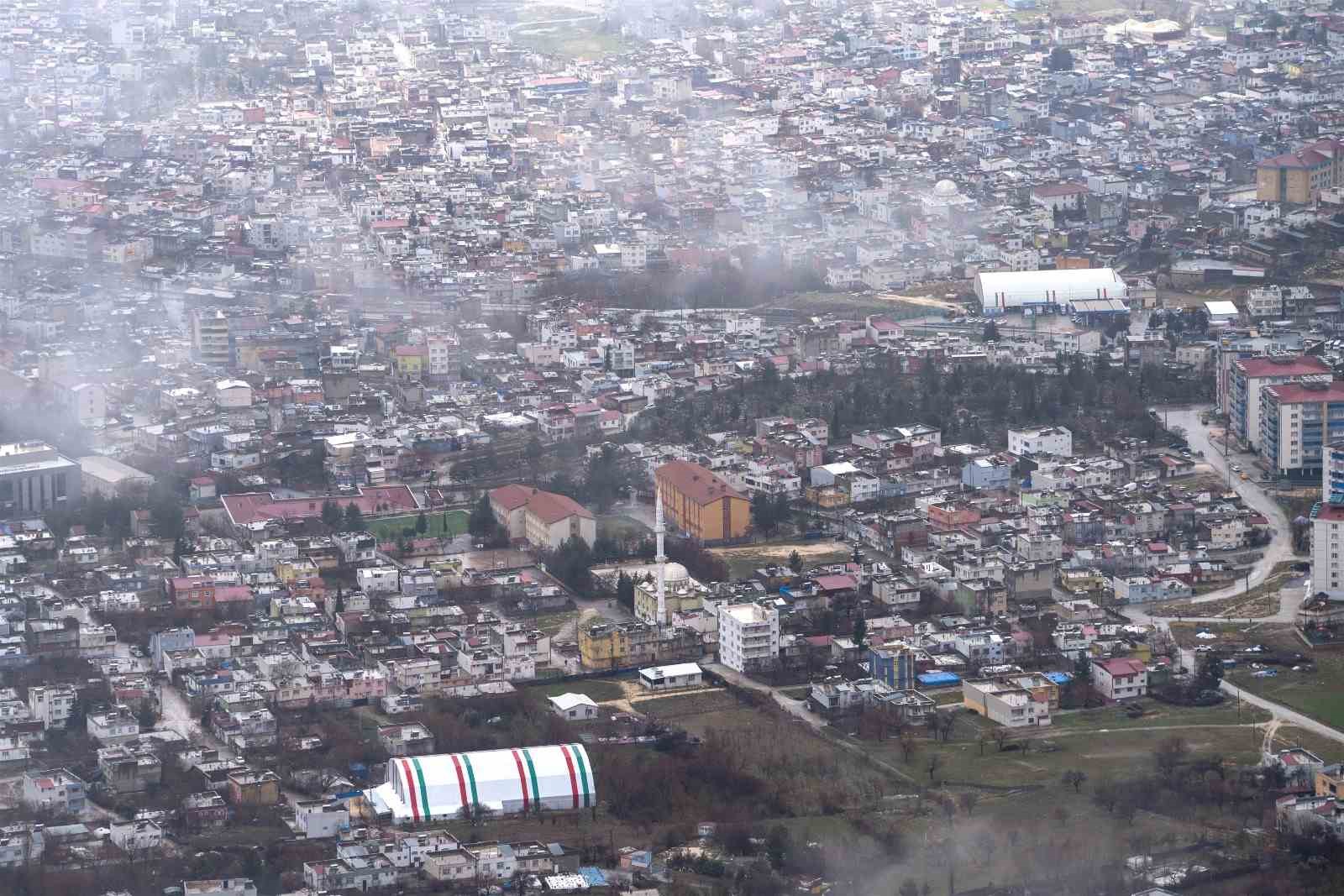 Makam Dağı’ndan sis altında kalan Ergani görüntülendi
Makam Dağı’ndan sis altında kalan Ergani görüntülendi