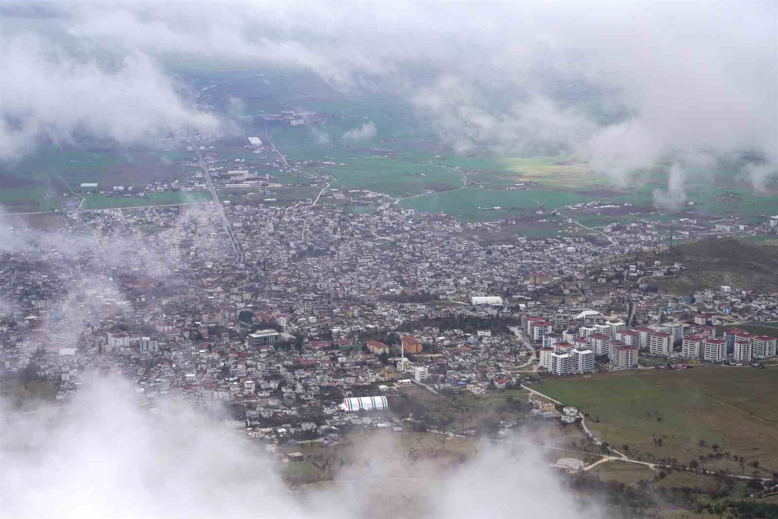 Makam Dağı’ndan sis altında kalan Ergani görüntülendi
Makam Dağı’ndan sis altında kalan Ergani görüntülendi