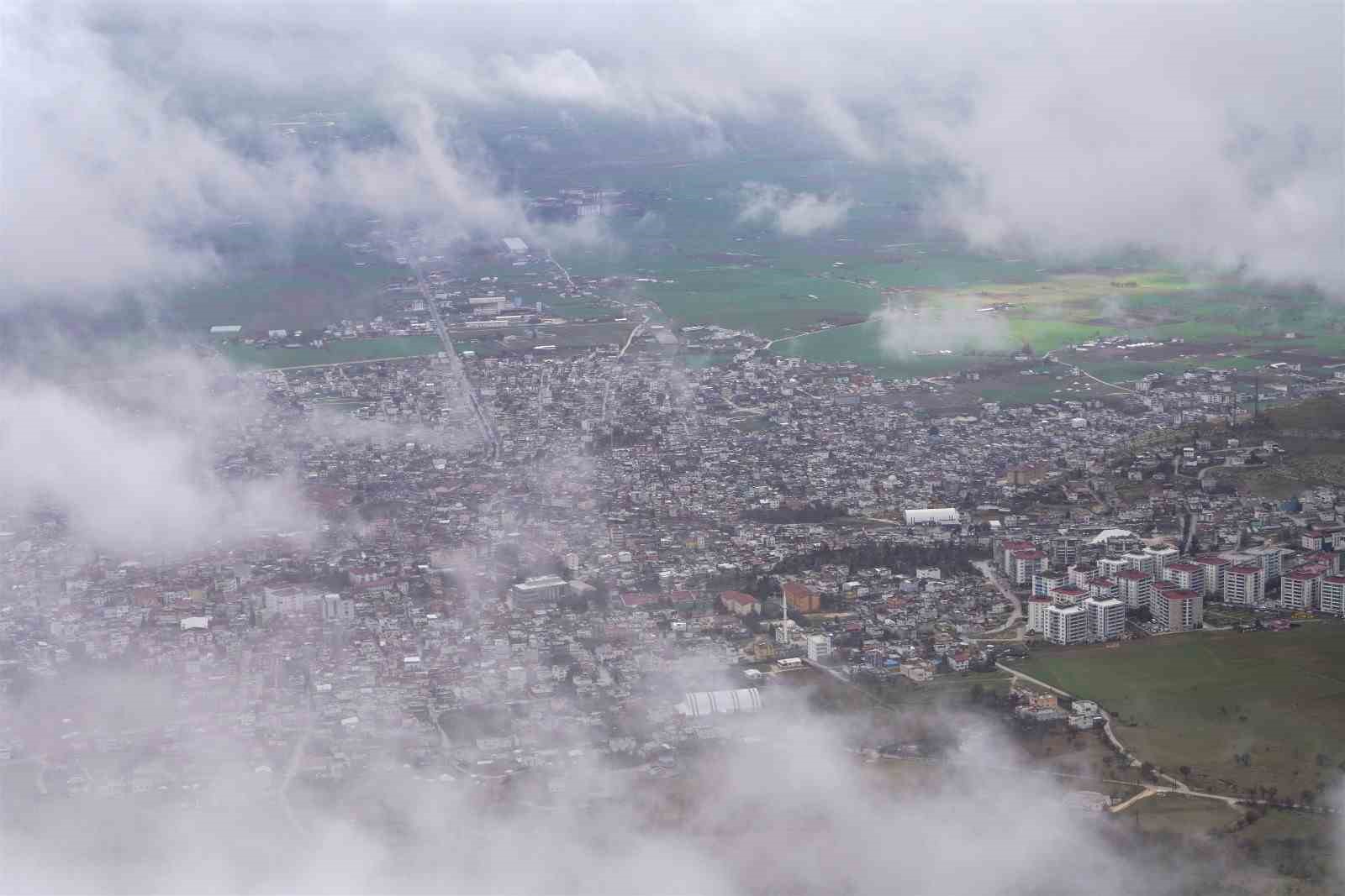 Makam Dağı’ndan sis altında kalan Ergani görüntülendi
Makam Dağı’ndan sis altında kalan Ergani görüntülendi