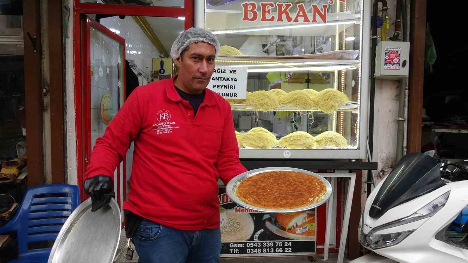 Makine üretimine karşı el dökümü kadayıf
