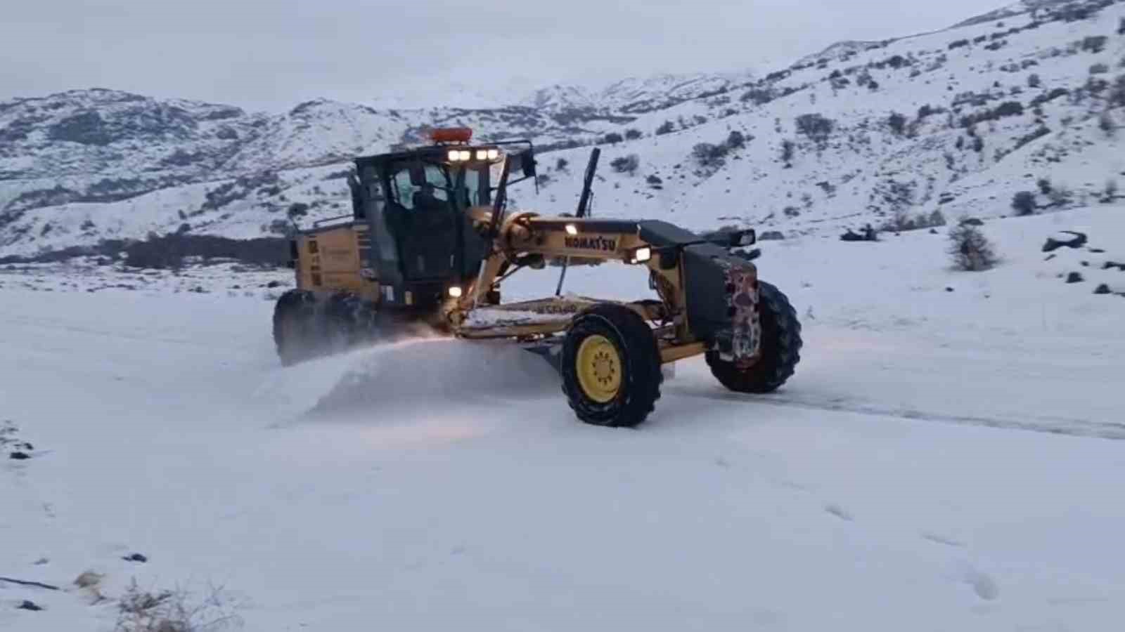 Malatya Büyükşehir Belediyesi’nden karla mücadele seferberliği
