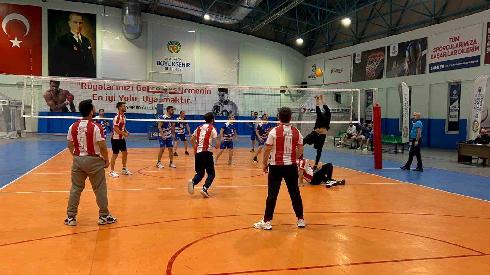 Malatya’da 2. Kurumlar Arası Voleybol Turnuvası başladı
